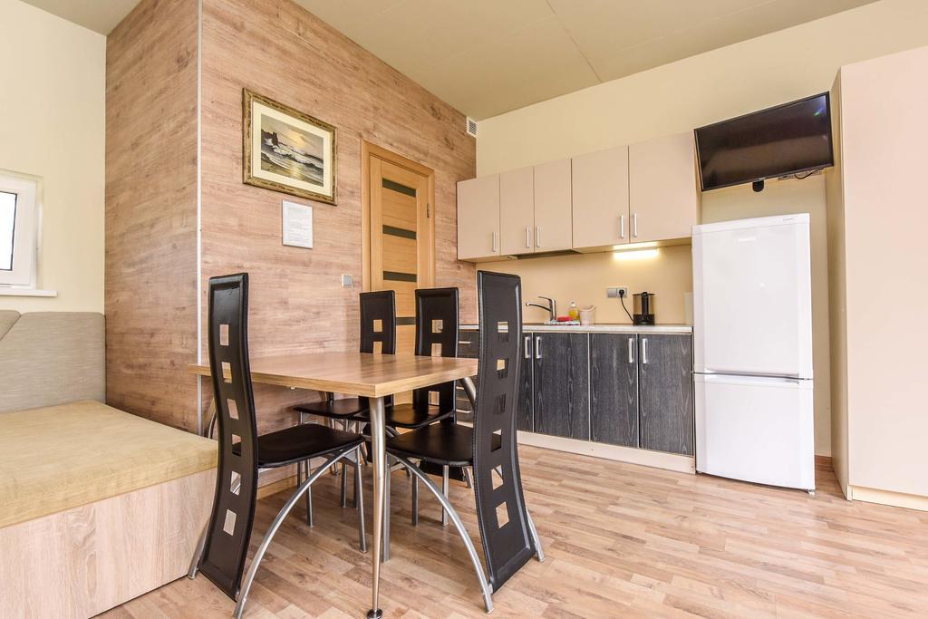 Apartamentai Trys Pusys Швентої Екстер'єр фото