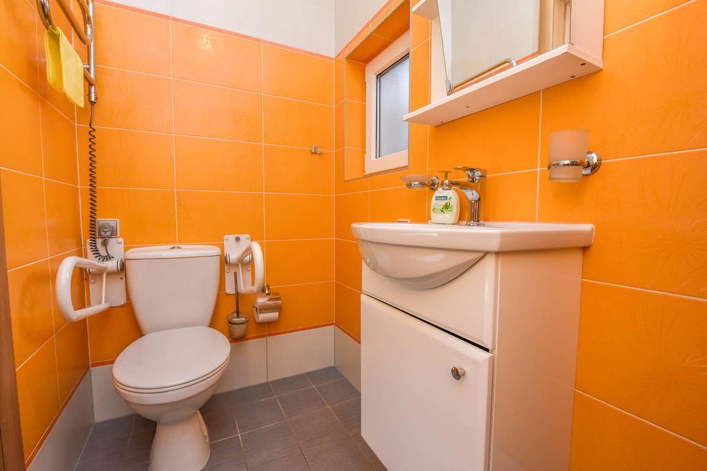 Apartamentai Trys Pusys Швентої Екстер'єр фото