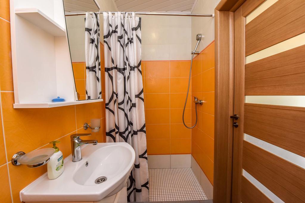 Apartamentai Trys Pusys Швентої Екстер'єр фото